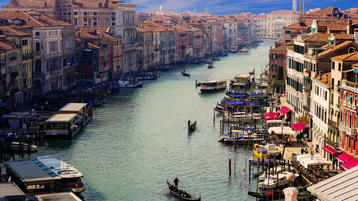 Explore Veneza com Segurança: Dicas para Evitar Batedores de Carteira
